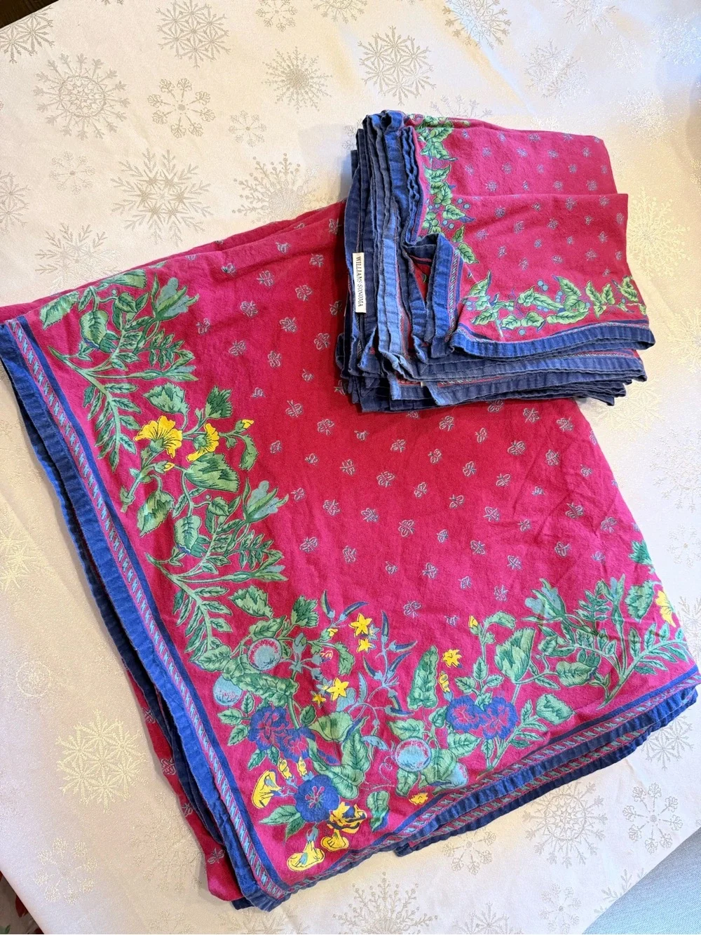 Vintage Williams-Sonoma Provence 68x84 tablecloth + 8 napkins Red w/green purple